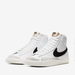 Nike Men's White and Black High-Top Sneakers
